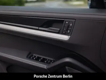 PORSCHE Cayenne S Panoramadach BOSE Abstandstempomat