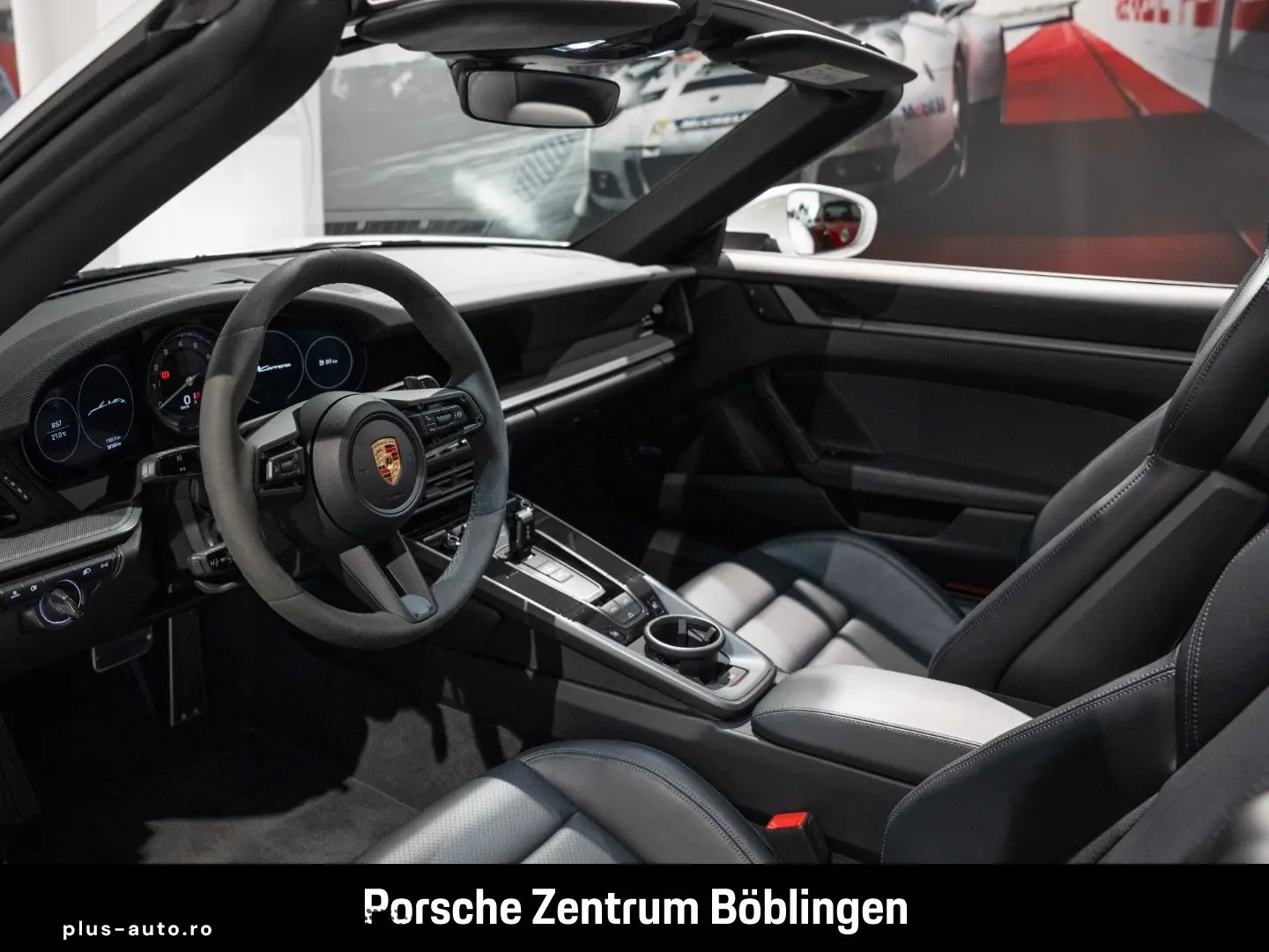 PORSCHE 992 911 Carrera Cabrio Sportabgas Surround View