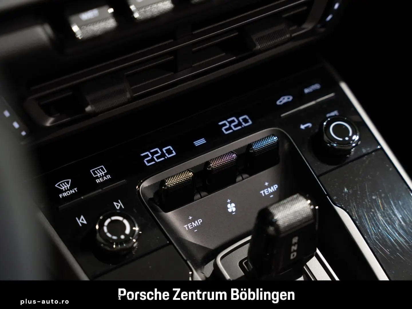 PORSCHE 992 911 Carrera Cabrio Sportabgas Surround View