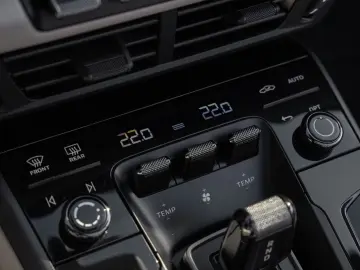 PORSCHE 992 992.2 911 Carrera Cabriolet Surround View