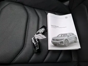 Volkswagen Touareg Elegance 4Motion 3.0 TSIe