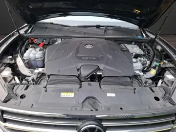 Volkswagen Touareg Elegance 4Motion 3.0 TSIe