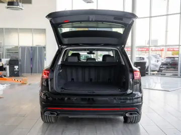 Volkswagen Touareg Elegance 4Motion 3.0 TSIe