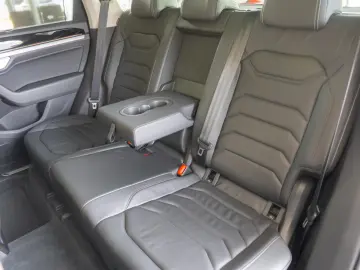 Volkswagen Touareg Elegance 4Motion 3.0 TSIe