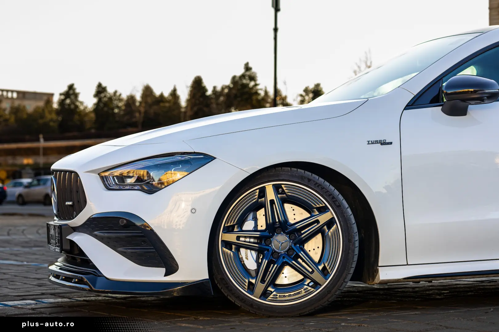 Mercedes-Benz CLA 35 AMG