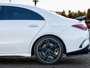 Mercedes-Benz CLA 35 AMG