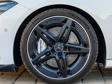 Mercedes-Benz CLA 35 AMG