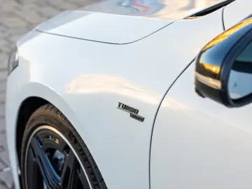 Mercedes-Benz CLA 35 AMG