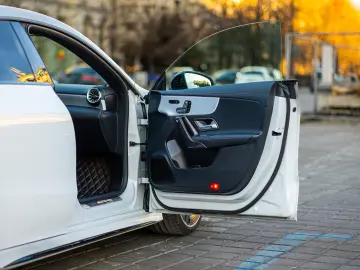 Mercedes-Benz CLA 35 AMG