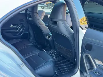 Mercedes-Benz CLA 35 AMG