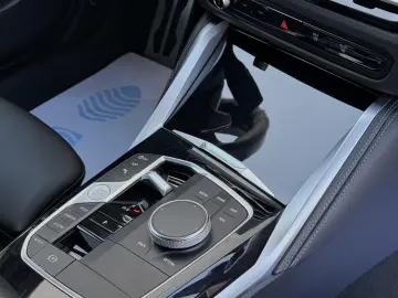 BMW M4 M440i xDrive AT MHEV