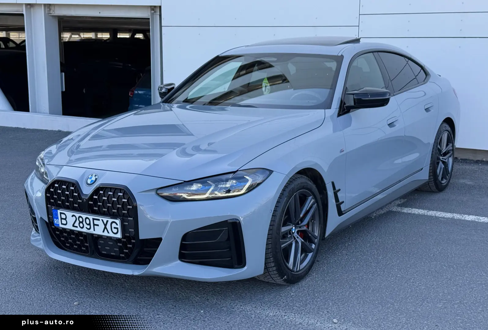 BMW M4 M440i xDrive AT MHEV