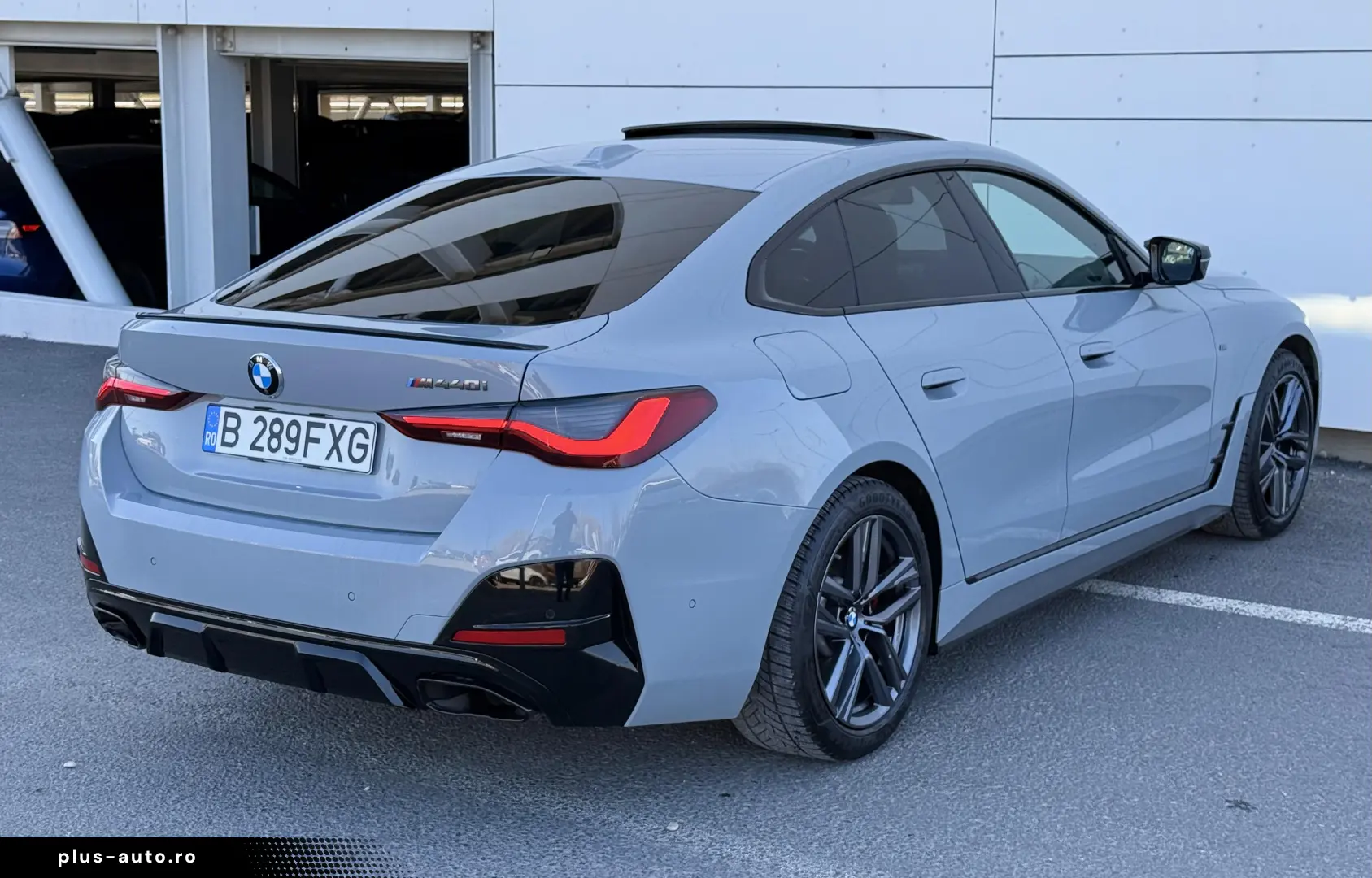 BMW M4 M440i xDrive AT MHEV