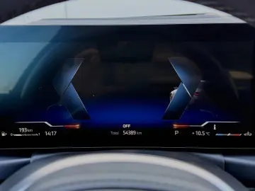 BMW M4 M440i xDrive AT MHEV