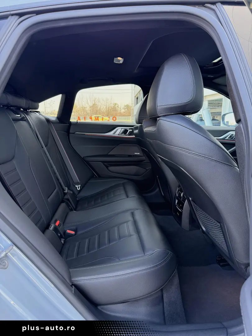 BMW M4 M440i xDrive AT MHEV