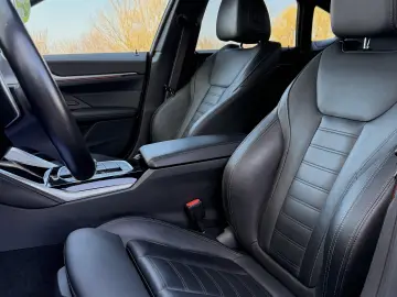 BMW M4 M440i xDrive AT MHEV