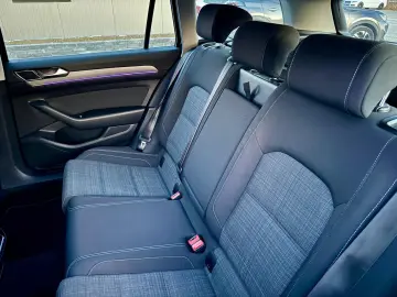 Volkswagen Passat Variant 2.0 TDI Style Business