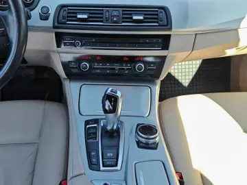 BMW 520 XDrive 2.0D 184 CP 2013