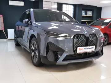 BMW iX M60 540CP 1.015 NM 3 8s doar 1.919 km