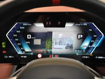 BMW iX M60 540CP 1.015 NM 3 8s doar 1.919 km