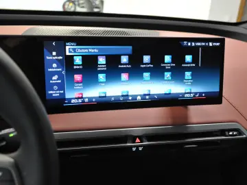 BMW iX M60 540CP 1.015 NM 3 8s doar 1.919 km