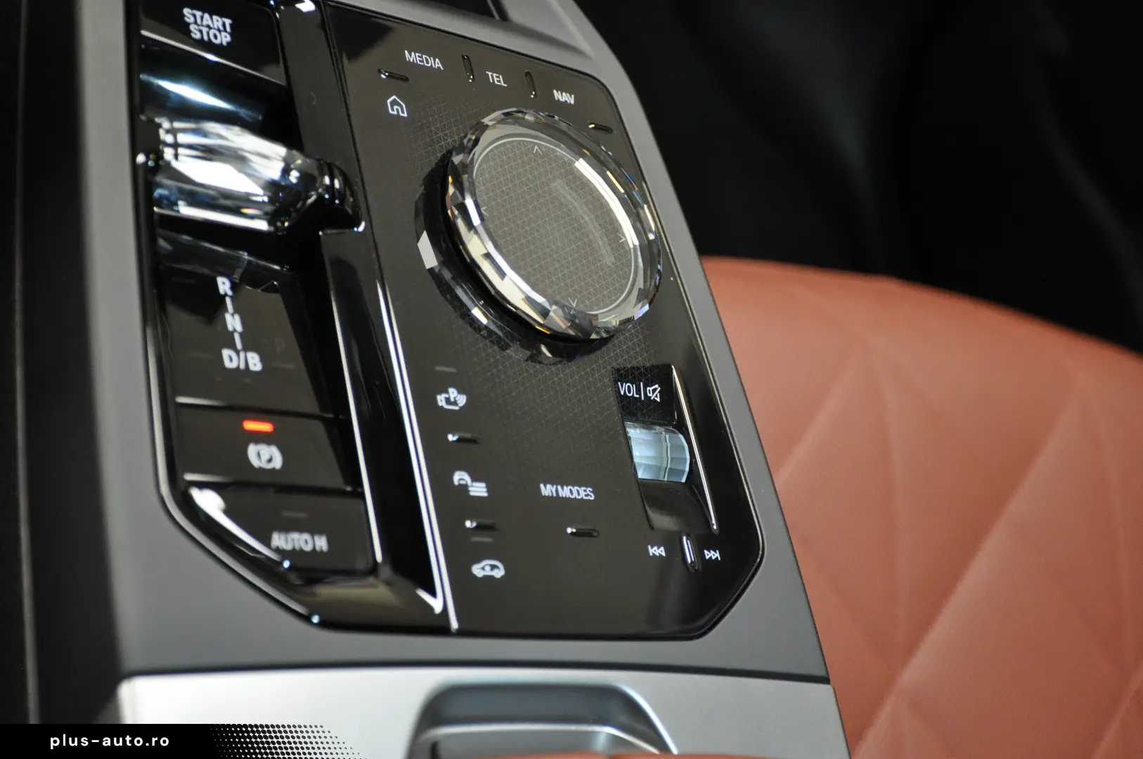 BMW iX M60 540CP 1.015 NM 3 8s doar 1.919 km