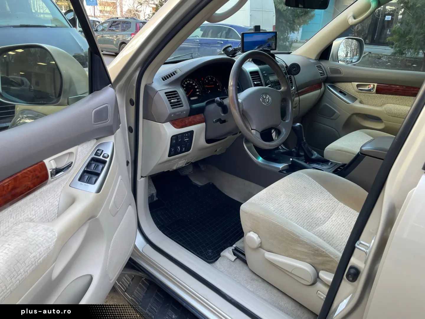 Toyota Land Cruiser 120 3.0d AT 7 Locuri TVA Deductibil