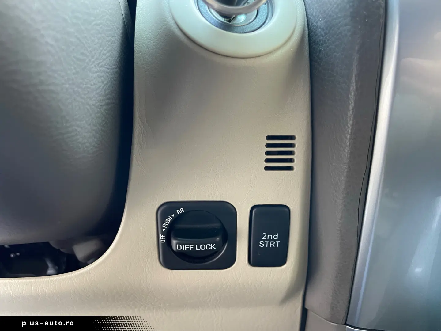 Toyota Land Cruiser 120 3.0d AT 7 Locuri TVA Deductibil