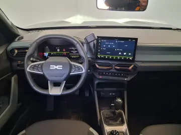 Dacia Bigster TCe 130 4x4 Extreme 8000 km 26800 euro