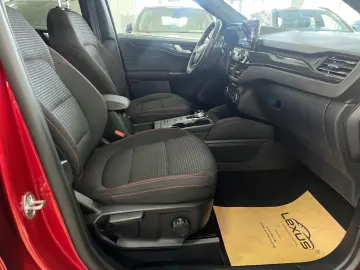 FORD KUGA 2.0 EcoBlue AWD ST Line Posibilitate finantare