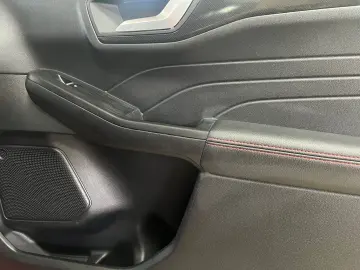 FORD KUGA 2.0 EcoBlue AWD ST Line Posibilitate finantare