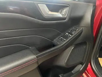 FORD KUGA 2.0 EcoBlue AWD ST Line Posibilitate finantare