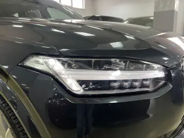 Volvo Xc-90