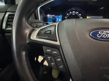Ford Mondeo Limousine Titanium  2.0 HEV Hybrid 188 CP