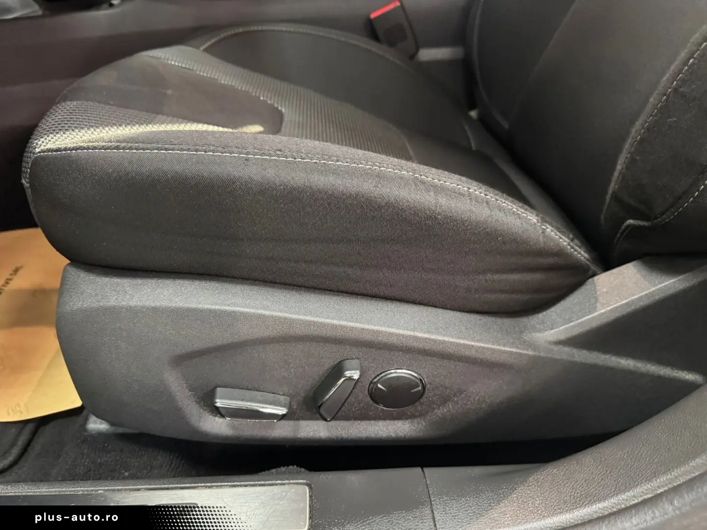 Ford Mondeo Limousine Titanium  2.0 HEV Hybrid 188 CP