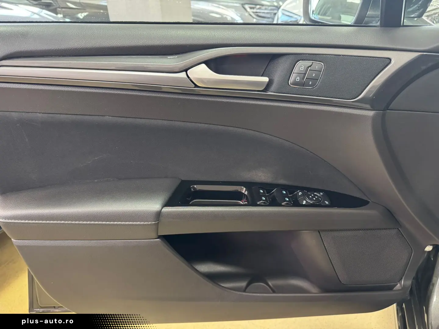 Ford Mondeo Limousine Titanium  2.0 HEV Hybrid 188 CP