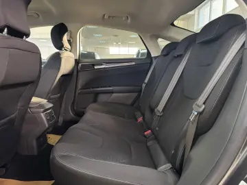 Ford Mondeo Limousine Titanium  2.0 HEV Hybrid 188 CP