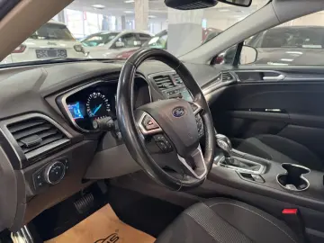 Ford Mondeo Limousine Titanium  2.0 HEV Hybrid 188 CP