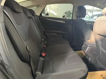 Ford Mondeo Limousine Titanium  2.0 HEV Hybrid 188 CP