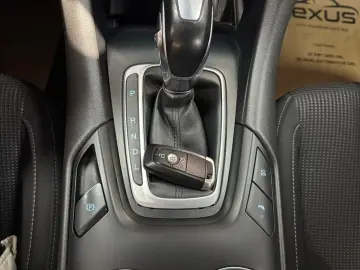 Ford Mondeo Limousine Titanium  2.0 HEV Hybrid 188 CP