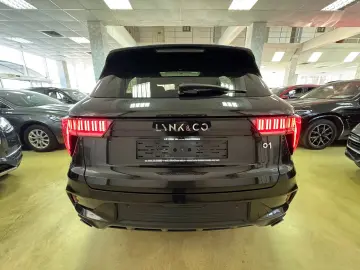 Lynk-Co 01