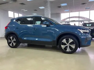 Volvo XC-40 T4 RECHARGE 129   82CP Posibilitate finantare