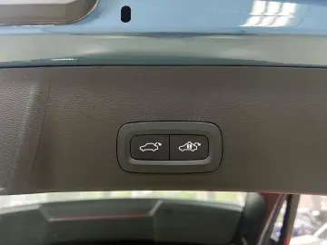 Volvo XC-40 T4 RECHARGE 129   82CP Posibilitate finantare