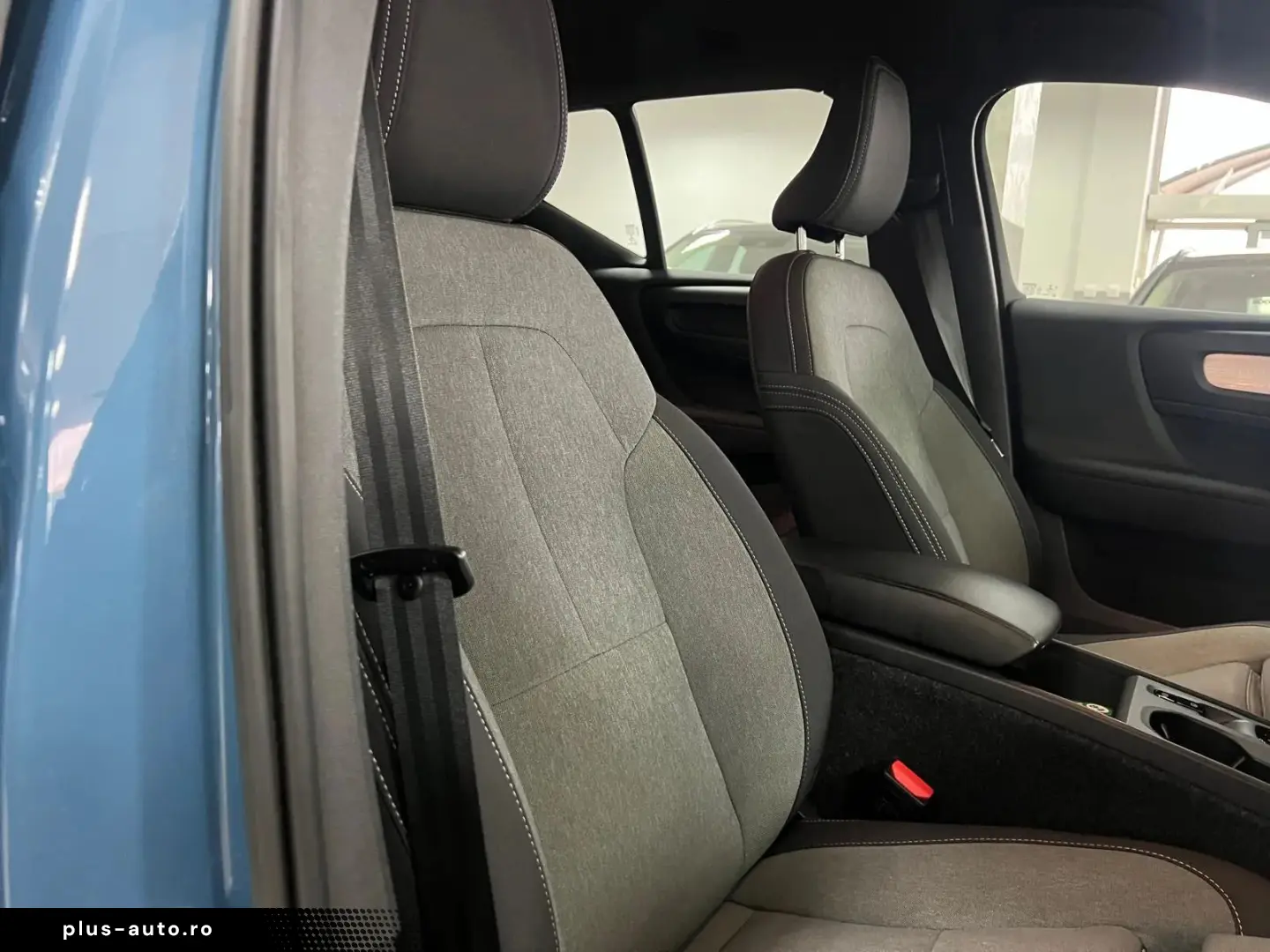 Volvo XC-40 T4 RECHARGE 129   82CP Posibilitate finantare