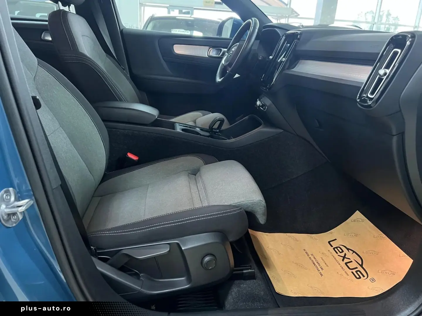 Volvo XC-40 T4 RECHARGE 129   82CP Posibilitate finantare