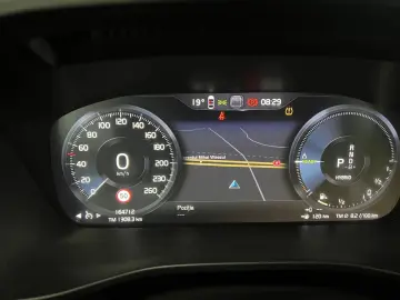 Volvo XC-40 T4 RECHARGE 129   82CP Posibilitate finantare