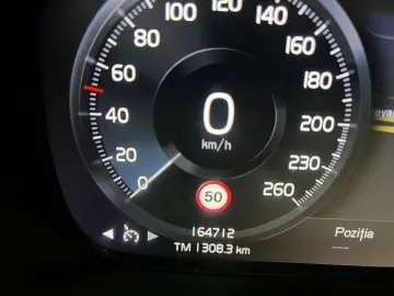 Volvo XC-40 T4 RECHARGE 129   82CP Posibilitate finantare