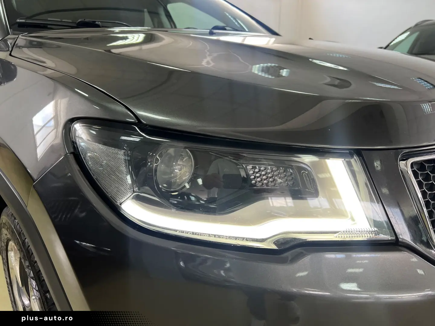 Jeep Compass 4x4 aut. Limited Posibilitate finantare