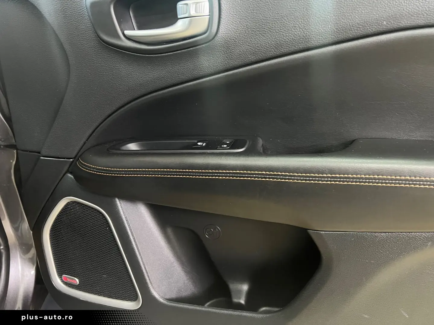 Jeep Compass 4x4 aut. Limited Posibilitate finantare