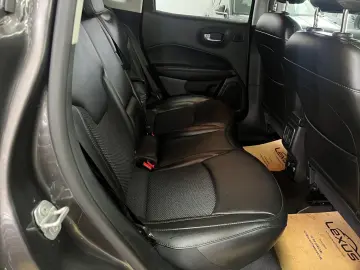 Jeep Compass 4x4 aut. Limited Posibilitate finantare